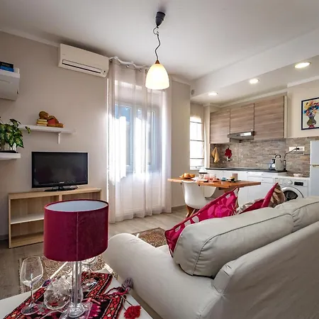 Irene Apartament Genua